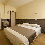 德班酒店 酒店