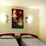 Hotel Des Bains 24H 7J Paris Centre A 10 Min Отель Мезон-Альфор
