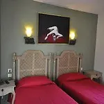 Hotel Des Bains 24H 7J Paris Centre A 10 Min 2*
