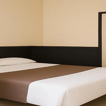 Hotel Des Bains 2*