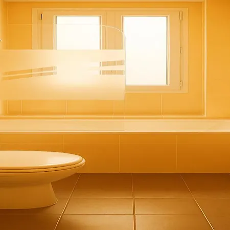 Des Bains A 10 Min De Paris Hotel