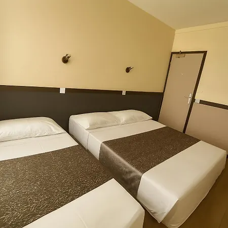 Ξενοδοχείο Des Bains 24h 7j Paris Centre A 10 Min 2*