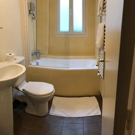 Des Bains 24h 7j Paris Centre A 10 Min Maisons-Alfort