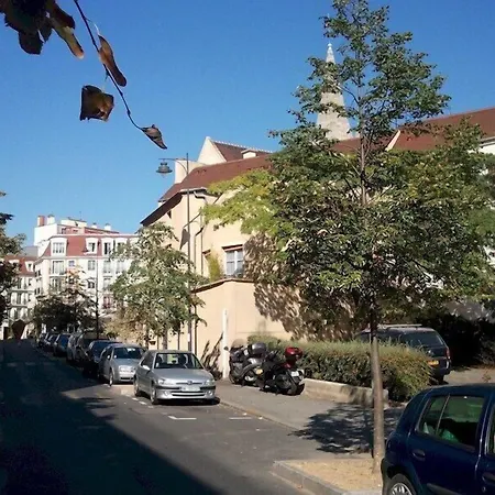 Des Bains 24h 7j Paris Centre A 10 Min Hotel 2*