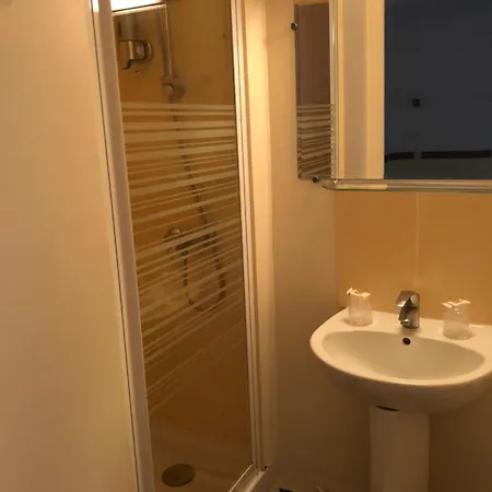 Des Bains 24h 7j Paris Centre A 10 Min Maisons-Alfort