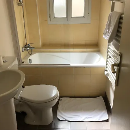 Des Bains 24h 7j Paris Centre A 10 Min 2* Maisons-Alfort
