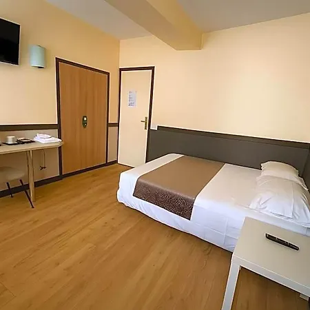 Des Bains 24h 7j Paris Centre A 10 Min