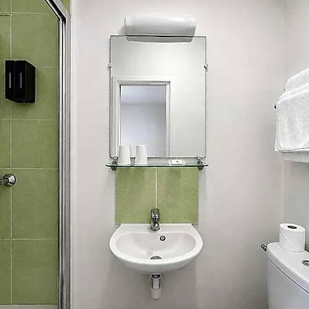 Hotel Des Bains 24h 7j Paris Centre à 10 Min