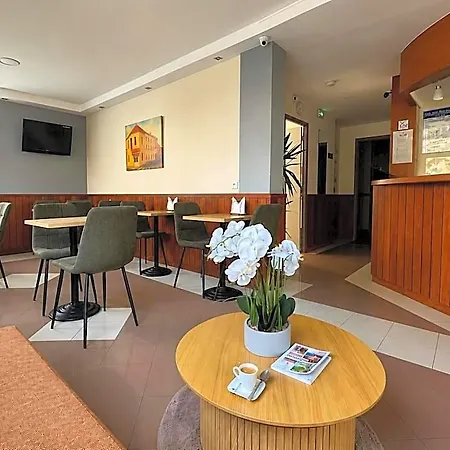 Des Bains 24h 7j Paris Centre à 10 Min 2*