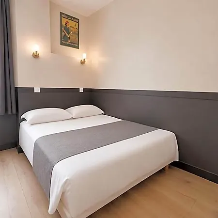 Des Bains 24h 7j Paris Centre A 10 Min Hotel