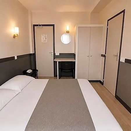 Hotel Des Bains 24h 7j Paris Centre A 10 Min 2*