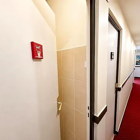 Des Bains 24h 7j Paris Centre A 10 Min