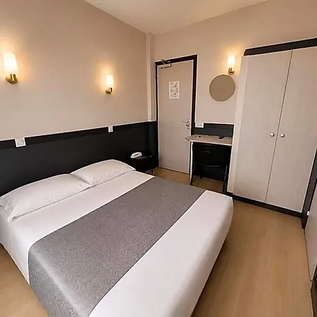 Des Bains 24h 7j Paris Centre A 10 Min Hotel Maisons-Alfort