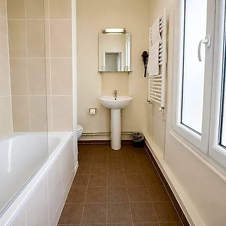 Des Bains 24h 7j Paris Centre à 10 Min