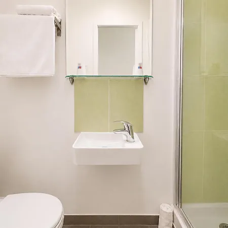 Hotel Des Bains 24h 7j Paris Centre A 10 Min 2*