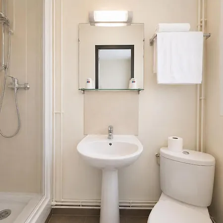 Des Bains 24h 7j Paris Centre à 10 Min Hotel Maisons-Alfort