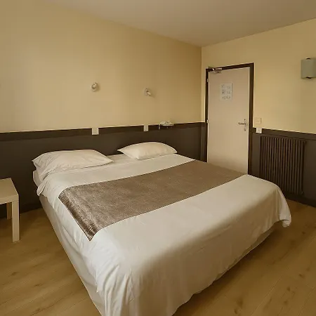 Des Bains 24h 7j Paris Centre A 10 Min Otel