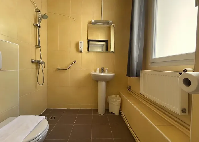 Des Bains A 10 Min De Paris 酒店 迈松阿尔福